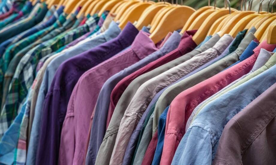 Jak koszulki militarne męskie wspierają komfort podczas aktywności outdoorowych?