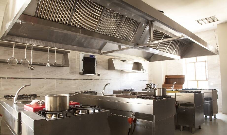 Optymalizacja wentylacji za pomocą okapu gastronomicznego 2m