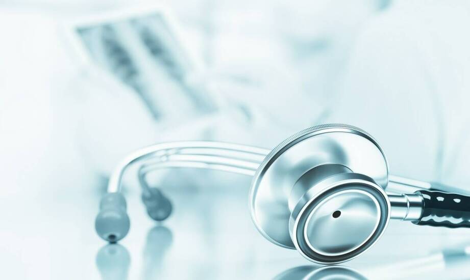 Czym różnią się modele analogowe od cyfrowych w kategorii stetoskopów internistycznych?