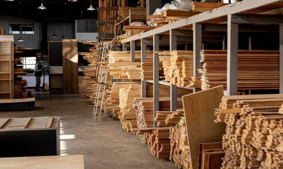 Lamelki stolarskie – jak dostosować ich ilość i opakowanie do potrzeb klienta?