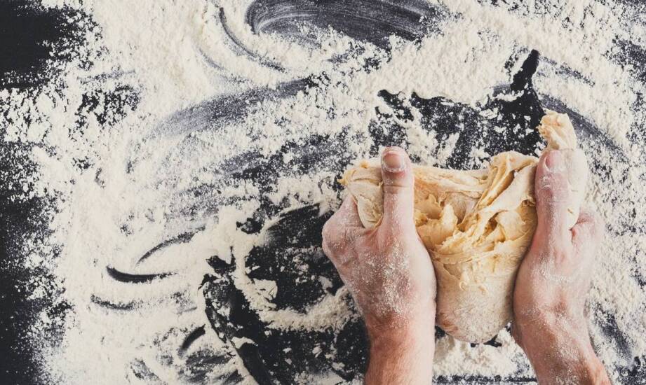 Jakie korzyści przynosi użycie gitary do makaronu w domowej kuchni?