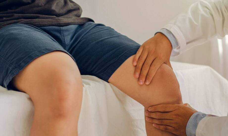 Zakrzepica żył powierzchownych – kiedy warto zgłosić się na konsultację flebologiczną?