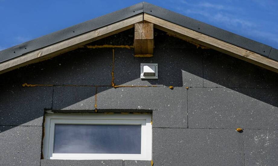 Jak nadproże strunobetonowe wpływa na trwałość konstrukcji budowlanych?