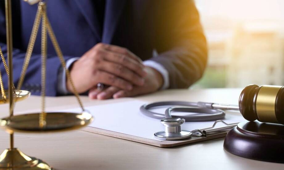 Procedura przymusowego leczenia a ubezwłasnowolnienie