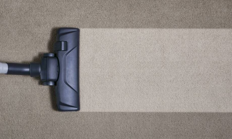 Efektywność odkurzaczy pionowych w porównaniu do innych typów odkurzaczy