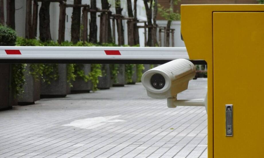 Jakie są różnice między stalowymi a aluminiowymi blokadami parkingowymi?