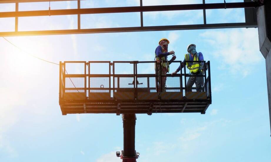 Jak nowoczesne metody produkcji wpływają na stawianie konstrukcji stalowych?