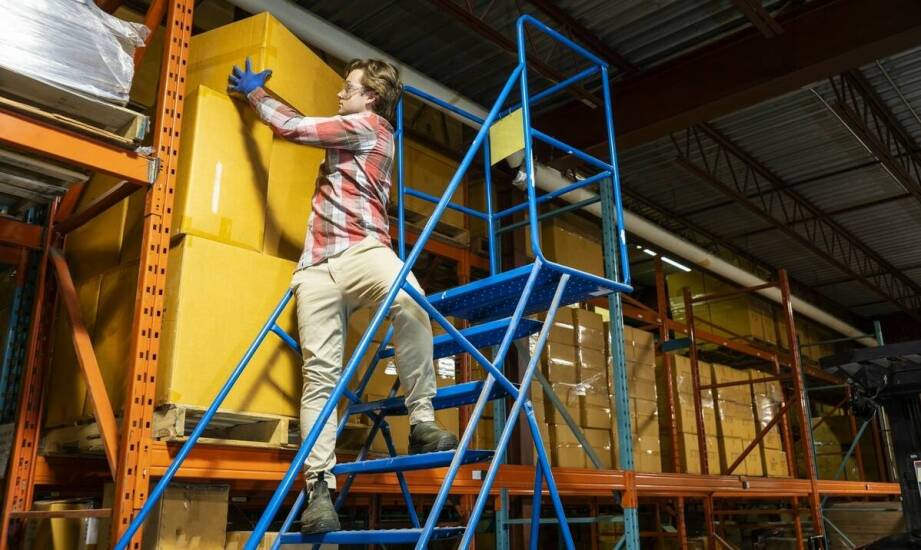 Rola profesjonalistów w procesie montażu regałów magazynowych dla bezpieczeństwa