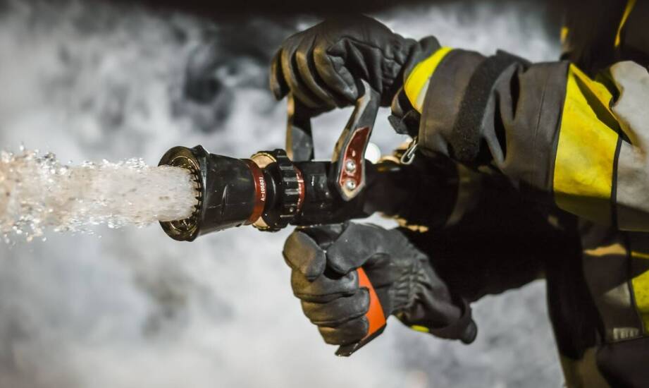 Taśmy zbrojone: Niezawodność i odporność w trudnych warunkach