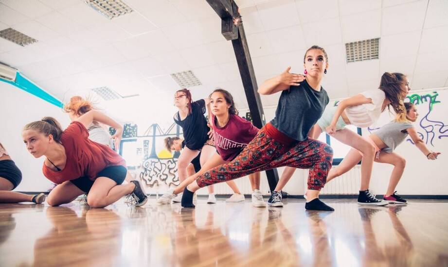 Co sprawia, że seksy dance przyciąga tak wielu entuzjastów tańca?