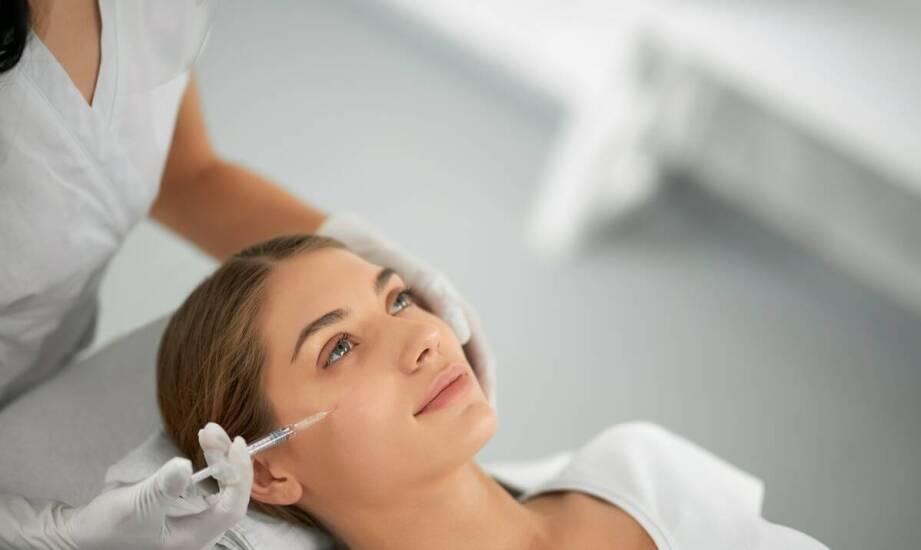 Czy botox może być stosowany profilaktycznie w celu opóźnienia starzenia się skóry?