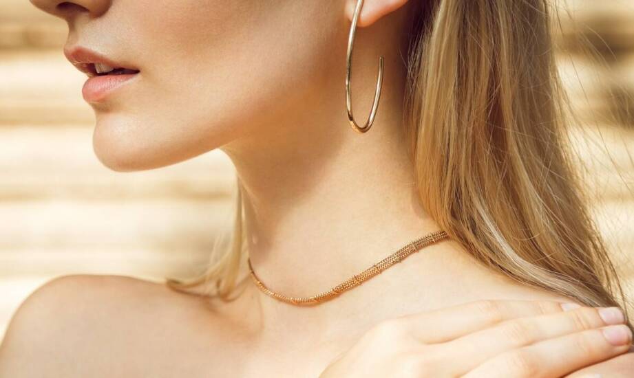 Nowoczesna biżuteria z bursztynem – wyjątkowy akcent w każdej stylizacji