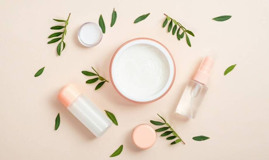 Jakie cechy wyróżniają zbiorniki polietylenowe w przemyśle kosmetycznym?