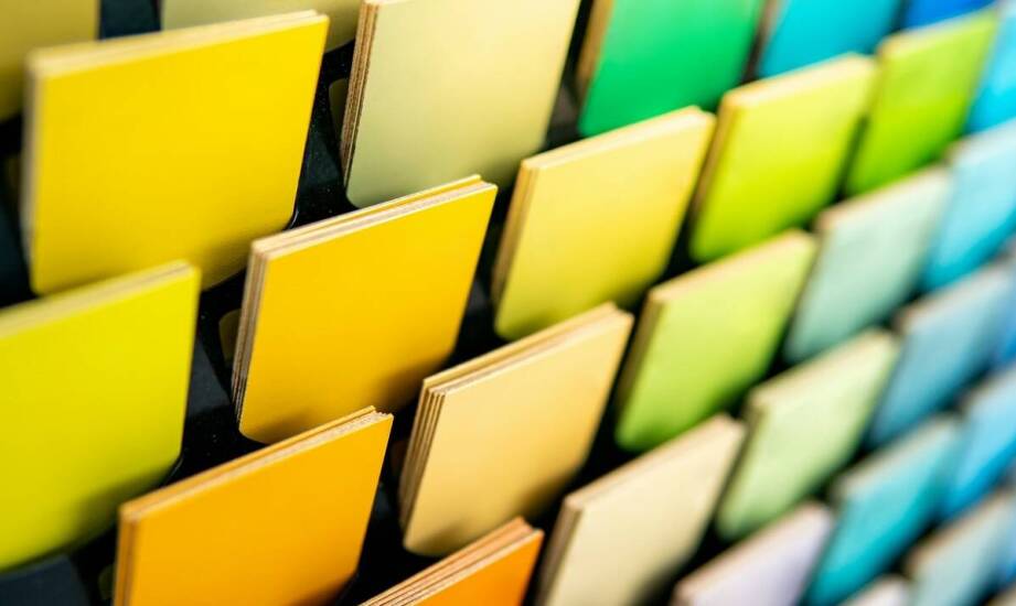 Jakie materiały wykończeniowe oferuje tani skład budowlany?