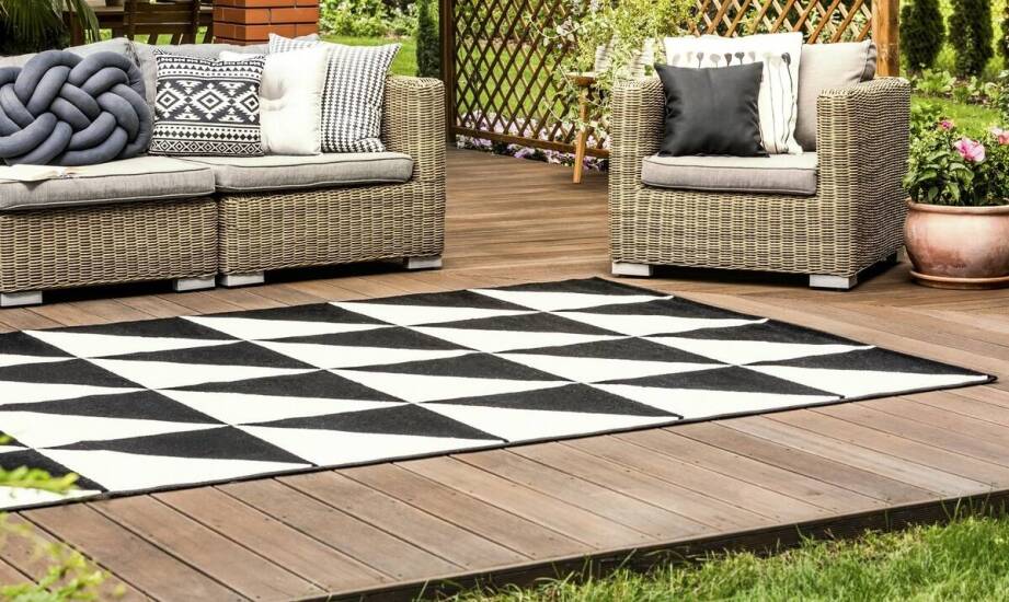 Duże donice plastikowe a mobilność roślin na tarasie