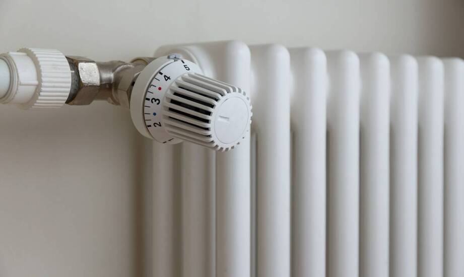 Polmir cennik: Sezonowe zmiany cen grzejników łazienkowych