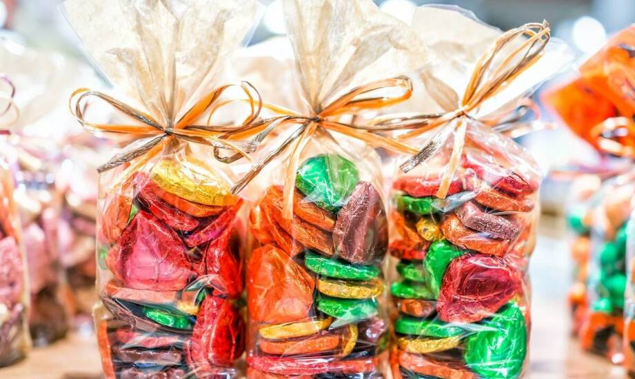 Wykorzystanie krówek personalizowanych w kampaniach świątecznych