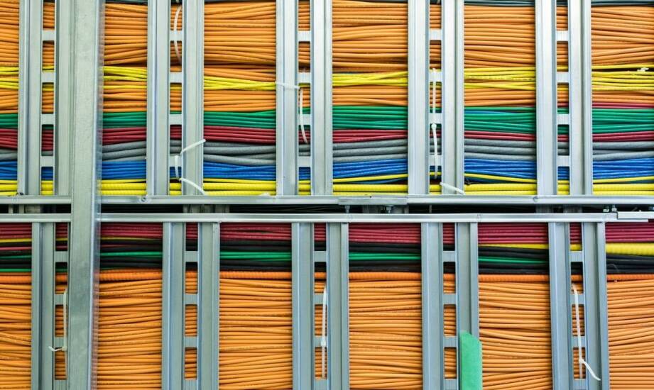 Przewody jednożyłowe w nowoczesnych systemach telekomunikacyjnych