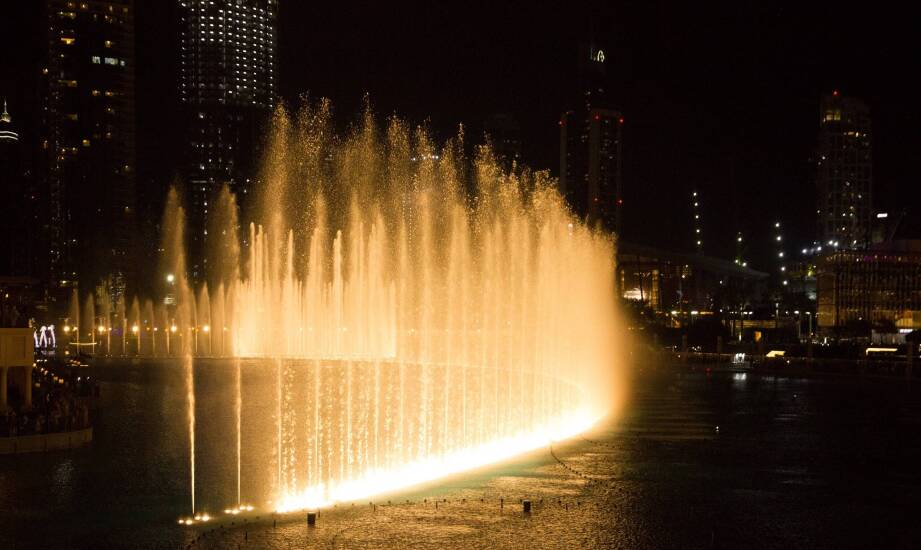 Jakie korzyści niosą parkowe fontanny dla społeczności lokalnych?