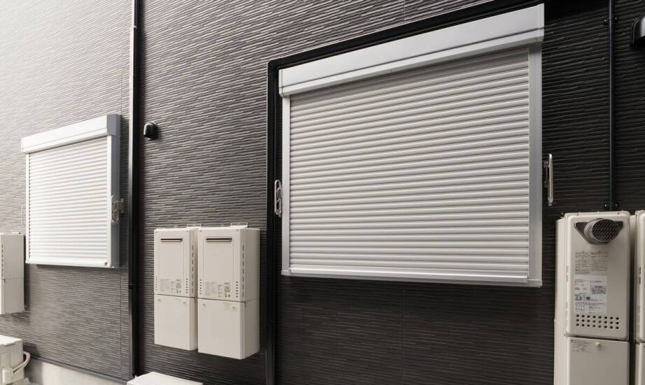 Jakie rolety antywłamaniowe najlepiej sprawdzą się w różnych typach budynków?