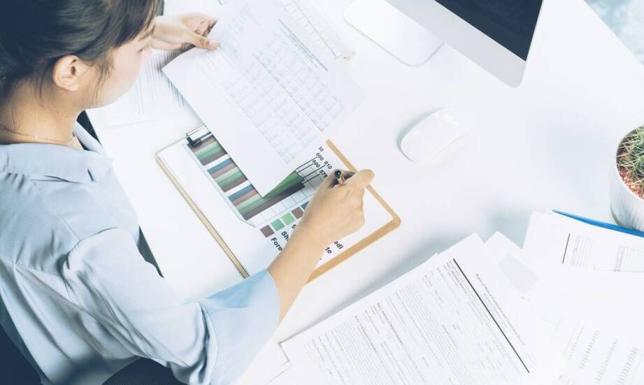 Jak audyt finansowy uwzględnia CIT estoński w ocenie sprawozdań?