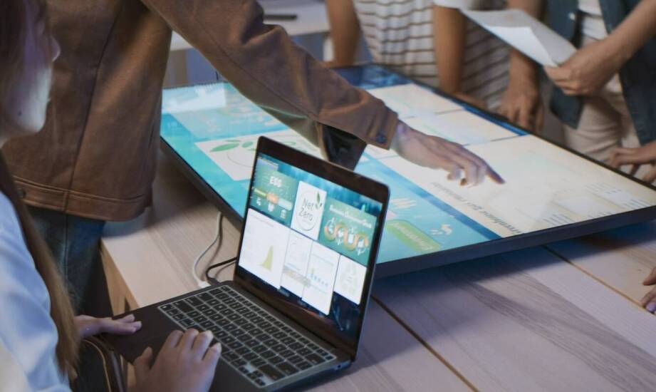 Kluczowe korzyści z wdrożenia zintegrowanych systemów zarządzania