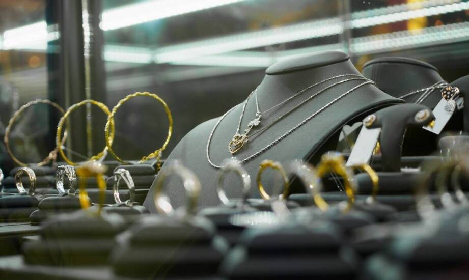 Jak przygotować się do zakupu brylantów w Warszawie?