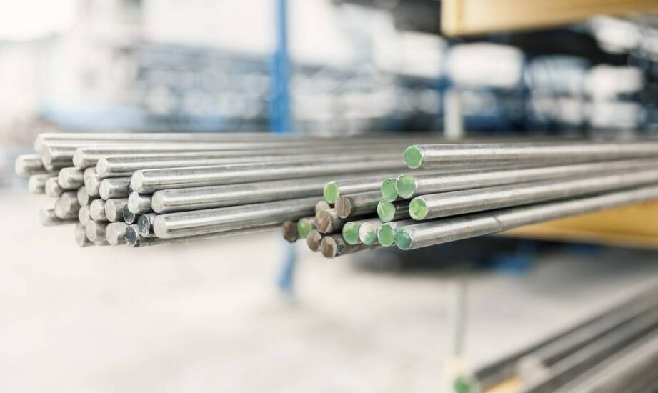 Jakie czynniki wpływają na wybór odpowiednich prętów stalowych?