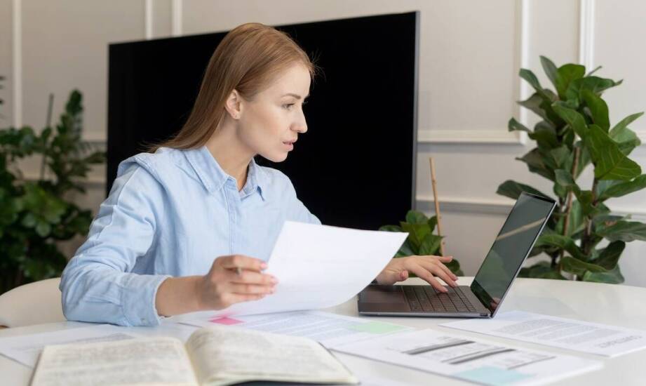 Rola tłumacza języka angielskiego w tłumaczeniu dokumentów notarialnych