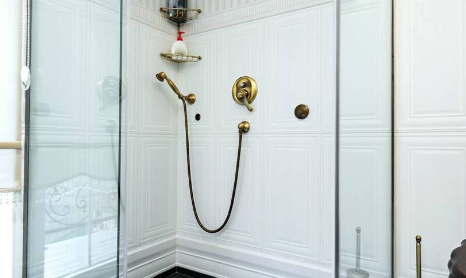 Przewodnik po wyborze syfonu do wanny złotego dla początkujących