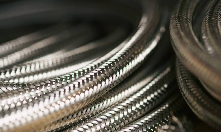 Węże do sprężonego powietrza: znaczenie jakości materiałów w produkcji