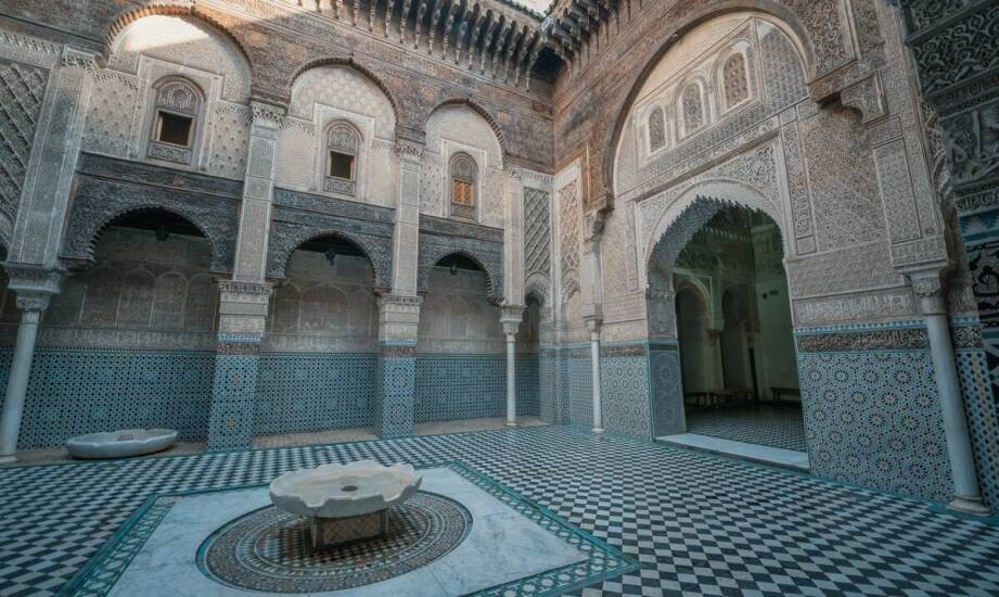 Posadzki dekoracyjne z żywicy jako element aranżacji wnętrz muzealnych