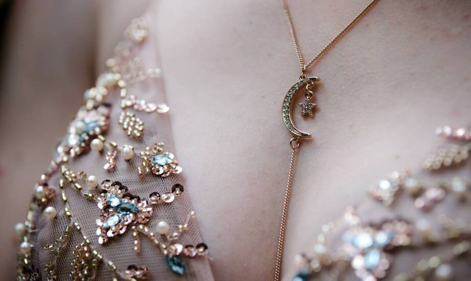 Rola wysokiej jakości materiałów w strojach do pole dance – co warto wiedzieć?