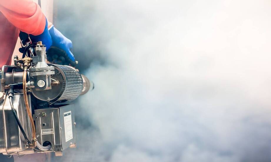 Czy czyszczenie suchym lodem jest bezpieczne dla delikatnych powierzchni?