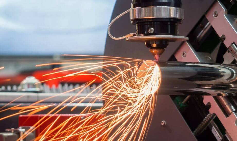 Znaczenie cięcia laserem w produkcji stalowych elementów wyposażenia