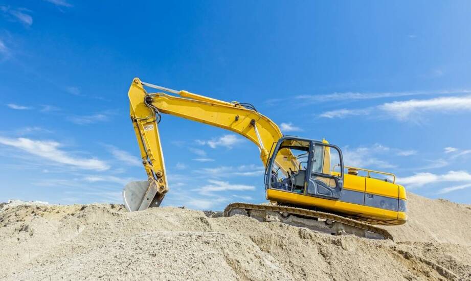 Jakie czynniki wpływają na wybór koparek gąsienicowych do projektów budowlanych?
