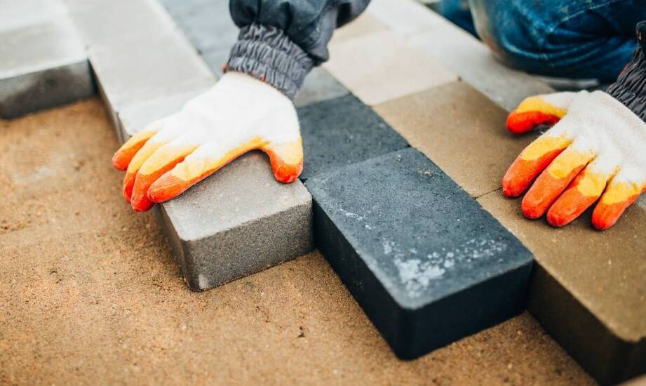 Dlaczego warto inwestować w wysokiej jakości rękawice robocze gumowane dla pracowników serwisowych?