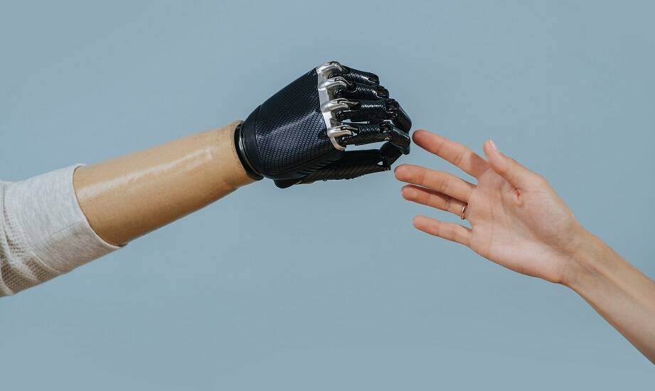 Jakie są dostępne opcje dla protez na palce w ofercie nowoczesnych pracowni ortopedycznych?