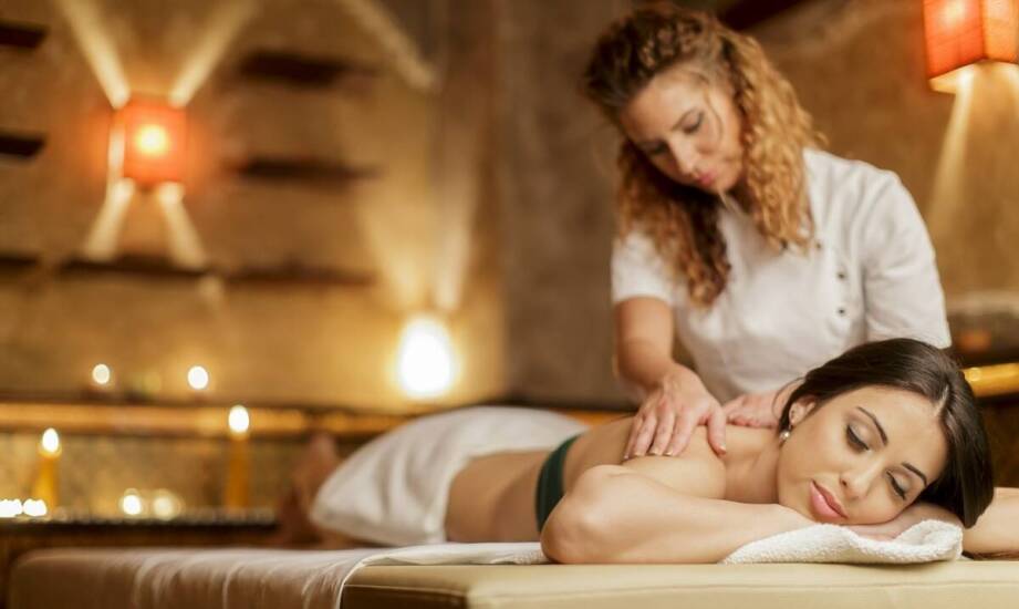 Masaż pleców jako sposób na poprawę elastyczności mięśni