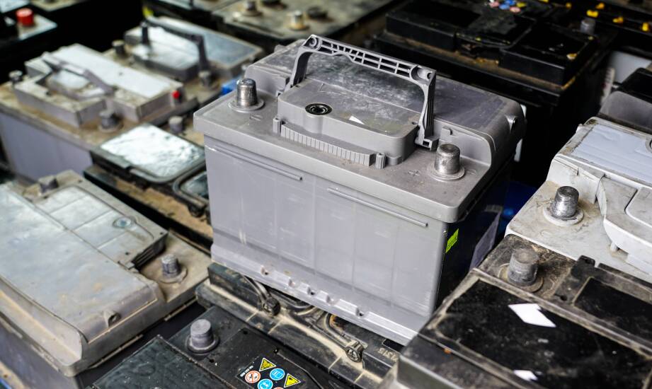 Jak profesjonalny skup zużytych akumulatorów wpływa na wzrost świadomości ekologicznej klientów?