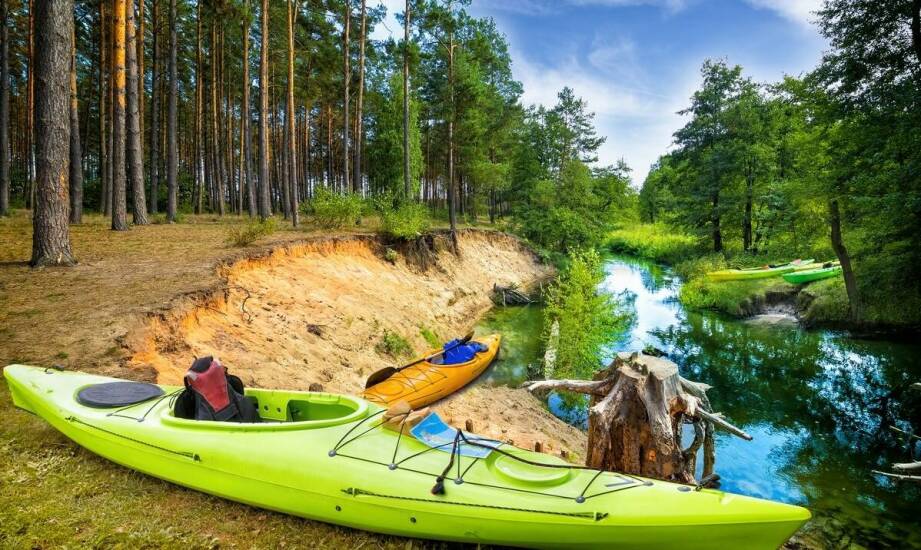Jakie wyzwania czekają na kajakarzy na prawobrzeżnych dopływach Odry?