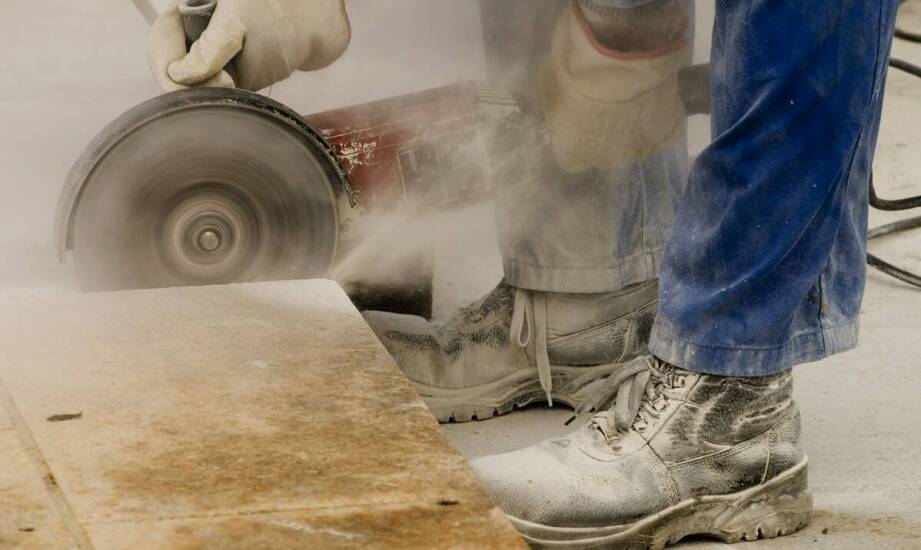 Jak uniknąć najczęstszych błędów przy ścieraniu betonu?