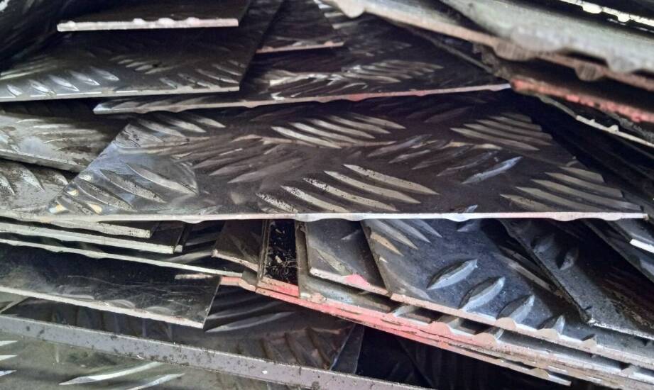 Różnorodność materiałów używanych do produkcji uszczelkarskich płyt