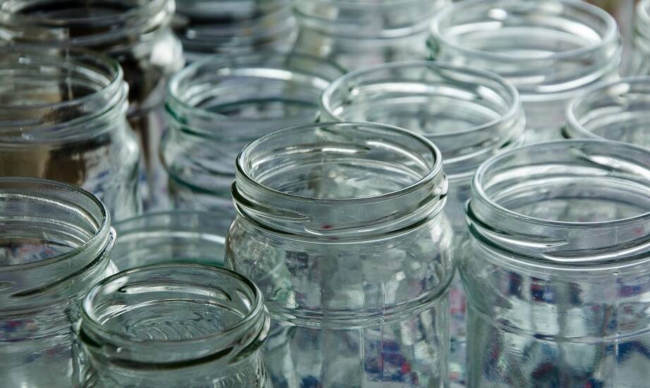 Różnorodność oferty hurtowni słoików dla przemysłu spożywczego