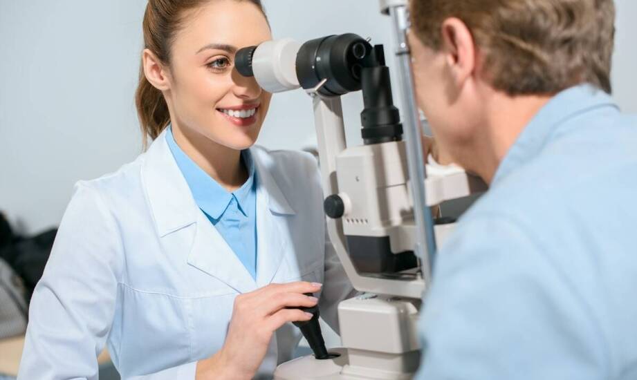 Jaka jest rola optometrysty w ocenie postępów korekcji wzroku