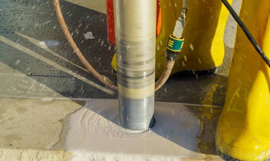 Czy cena iniekcji ciśnieniowej zależy od rodzaju podłoża?