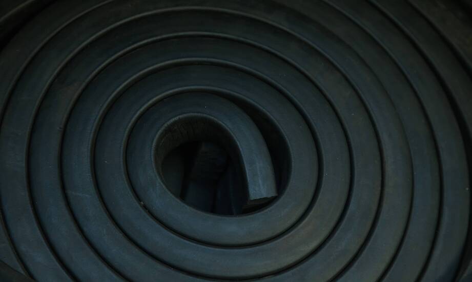 Jak guma do śluzy szczelinowej wspiera bezpieczeństwo systemów filtracyjnych?