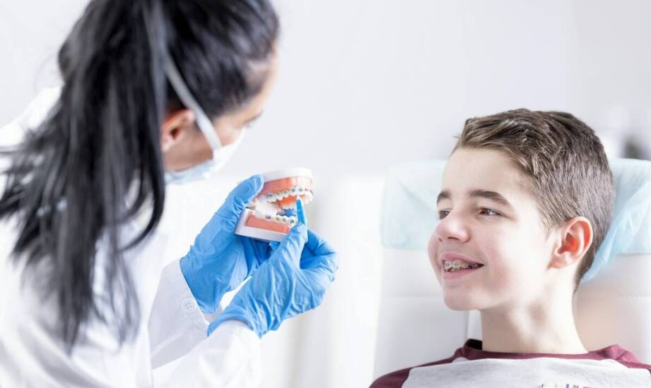 Jak ortodonta ze Skierniewic wspiera pacjentów w utrzymaniu efektów leczenia?