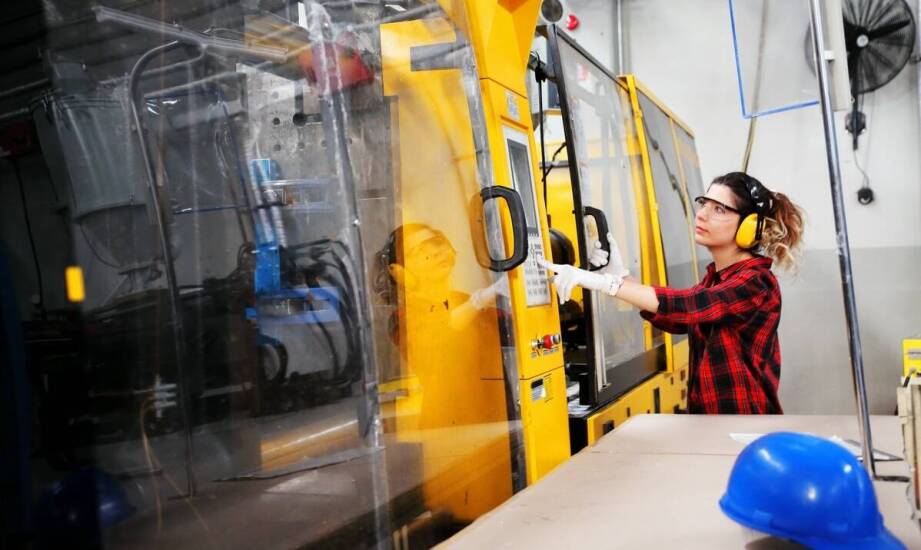 Rola narzędziowni tworzyw sztucznych w nowoczesnej produkcji form wtryskowych