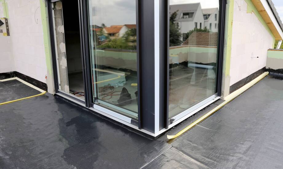 Jakie technologie stosuje się w hydroizolacji tarasów?